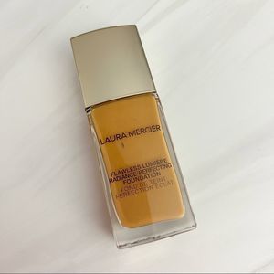 NEW IN BOX Laura Mercier Flawless Lumiere Radiance Perfect Foundation 5W1 AMBER